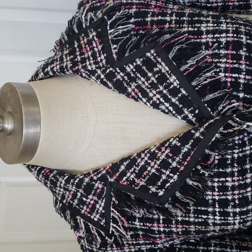 Vintage 90s Scarlet Tweed Boucle Plaid Blazer Jacket Fringe Size 8 Black Pink - Picture 6 of 11